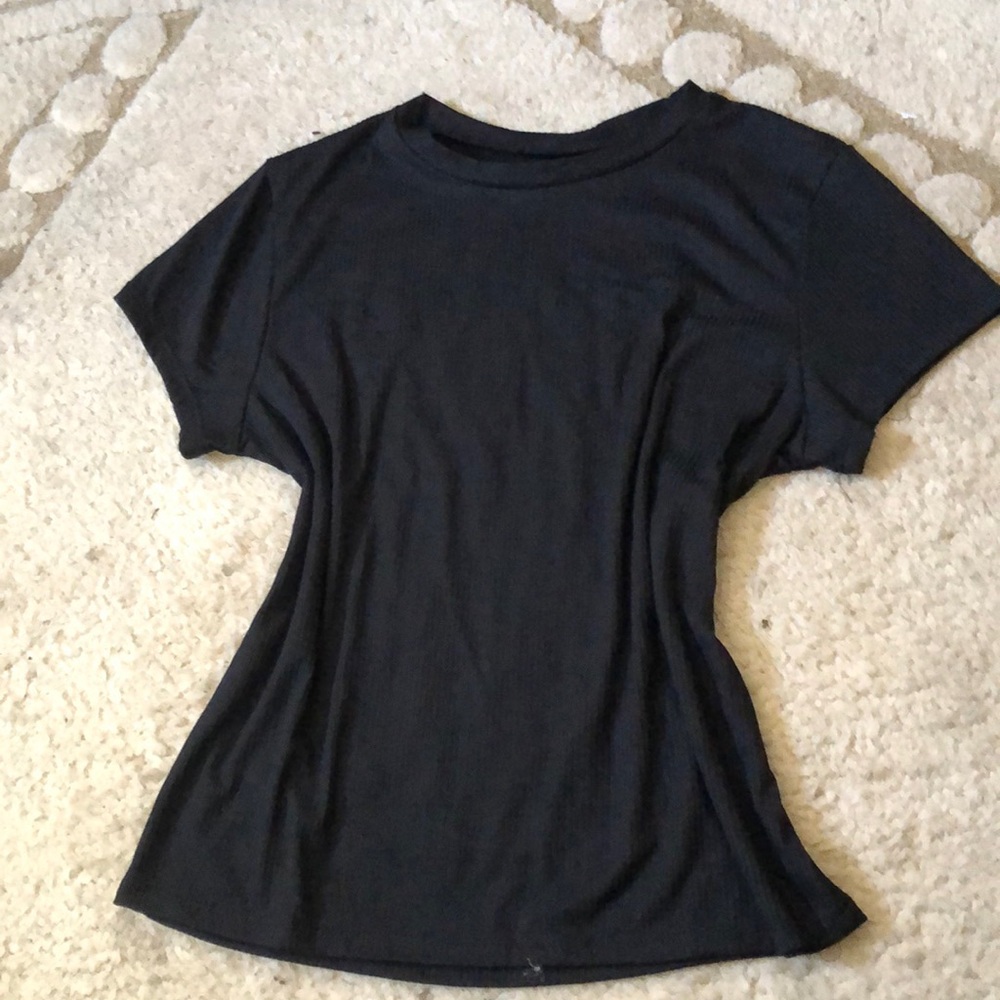 Black ribbed shirt